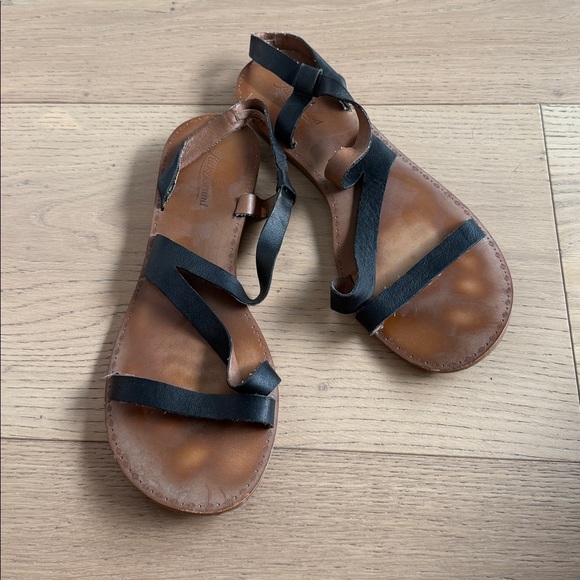 LUCKY BRAND Alexcia Leather Sandal - Picture 9 of 13
